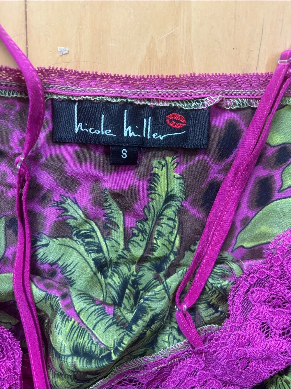 Nicole Miller silk purple and green leopard and leaf pajama set size s.